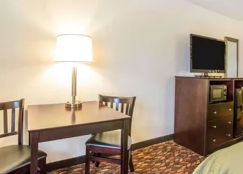 Quality Inn St. Mary's hotel thumbnail 8