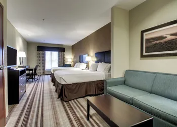 Holiday Inn Express Hotel & Suites Natchez South by IHG hotel thumbnail 2