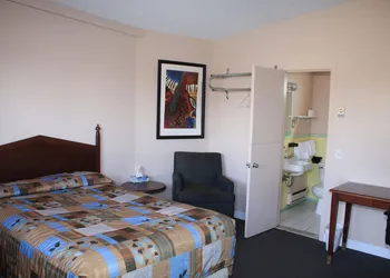 Grand Motel Saint-Hubert hotel thumbnail 3