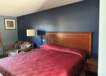 Budget Inn Express hotel thumbnail 6
