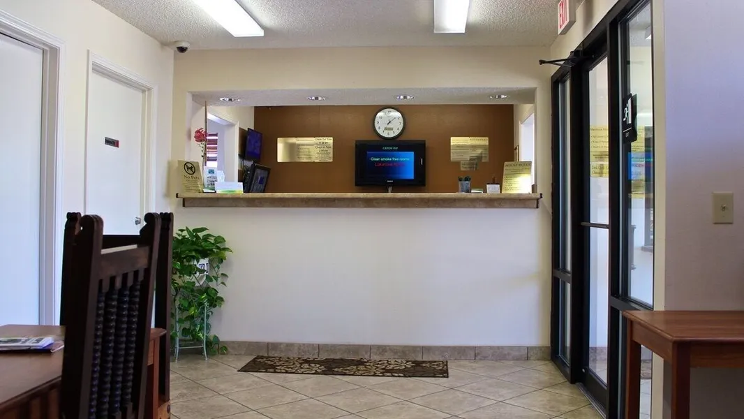 Carom Inn Denham Springs-Baton Rouge hotel detail image 2