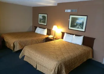 New SunFlower Inn hotel thumbnail 4
