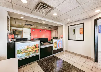 Motel 6 Niantic, CT - New London hotel thumbnail 3