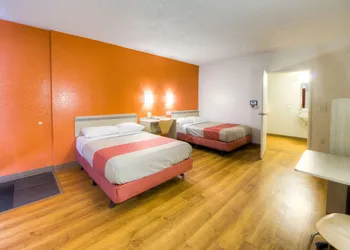 Motel 6 Niantic, CT - New London hotel thumbnail 8