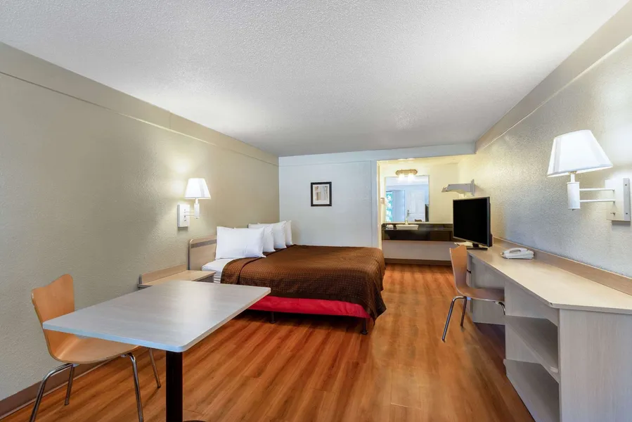 Travelodge by Wyndham Essington / Philadelphia Airport hotel detail image 6