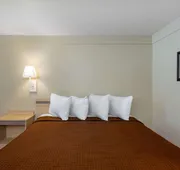 Travelodge by Wyndham Essington / Philadelphia Airport hotel detail image 7