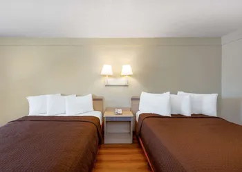 Travelodge by Wyndham Essington / Philadelphia Airport hotel thumbnail 8