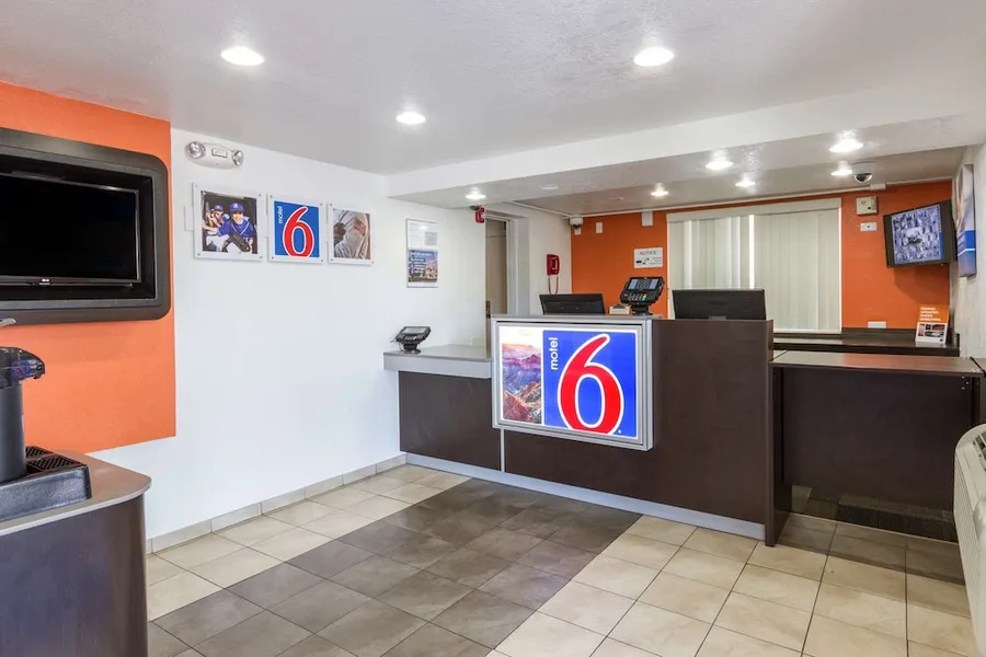 Motel 6 Tempe, AZ – Phoenix Airport – Priest Dr hotel detail image 2