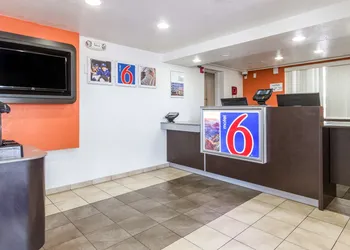 Motel 6 Tempe, AZ – Phoenix Airport – Priest Dr hotel thumbnail 3