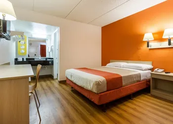 Motel 6 Tempe, AZ – Phoenix Airport – Priest Dr hotel thumbnail 5