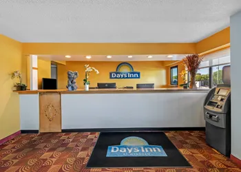 Days Inn by Wyndham Independence hotel thumbnail 3
