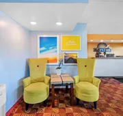 Days Inn by Wyndham Independence hotel detail image 4
