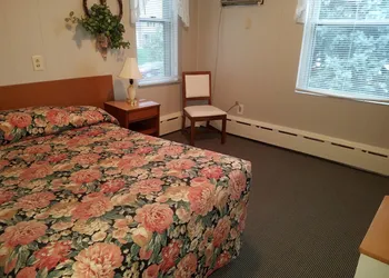 Simmons Motel hotel thumbnail 3