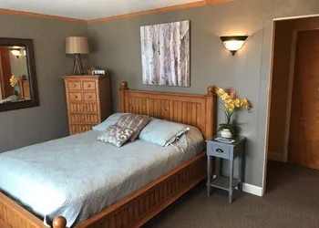 Simmons Motel hotel thumbnail 8