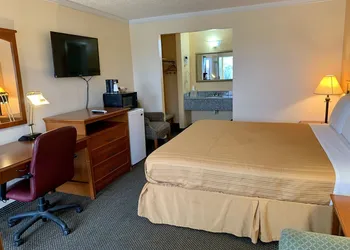 Regency Inn Fairfield hotel thumbnail 3