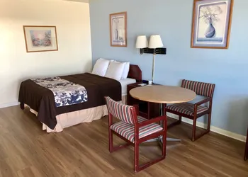 Budget Inn Express hotel thumbnail 6