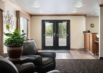 Travelodge by Wyndham McAlester hotel thumbnail 2