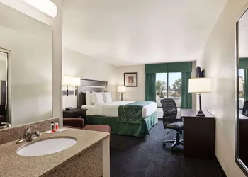 Travelodge by Wyndham McAlester hotel thumbnail 4