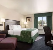 Travelodge by Wyndham McAlester hotel detail image 5