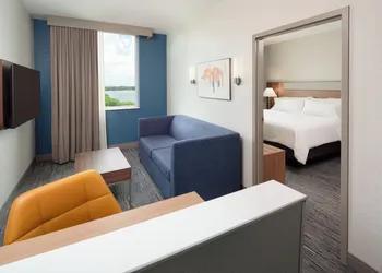 Holiday Inn Express Miami Airport Blue Lagoon Area by IHG hotel thumbnail 6