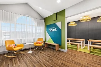 Spark by Hilton Wilkes Barre hotel thumbnail 2