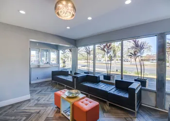 Seabreeze Inn hotel thumbnail 6