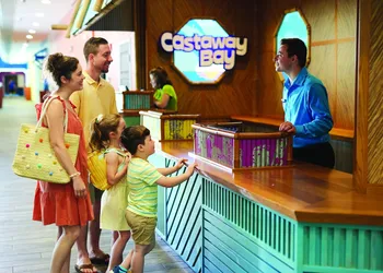 Cedar Point's Castaway Bay hotel thumbnail 5