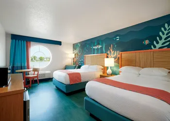 Cedar Point's Castaway Bay hotel thumbnail 6