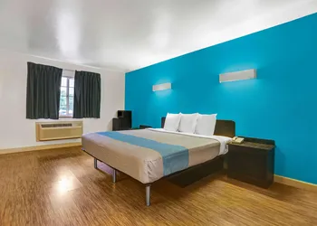 Motel 6 Anderson, CA - Redding Airport hotel thumbnail 7