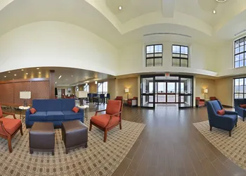 Comfort Suites Airport - University hotel thumbnail 2
