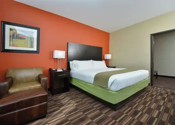 Holiday Inn Express Hotel & Suites Alva by IHG hotel thumbnail 7
