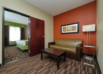 Holiday Inn Express Hotel & Suites Alva by IHG hotel thumbnail 8