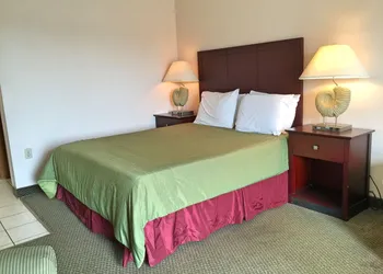 Hotel Del Sol hotel thumbnail 8