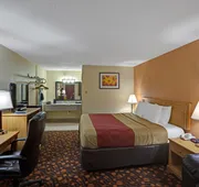 Econo Lodge Phillipsburg hotel detail image 4