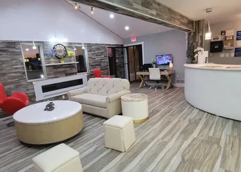 Dragonfly Inn and Suites hotel thumbnail 8