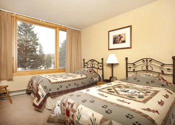 Evergreen Condominiums by Vail Resorts hotel thumbnail 2