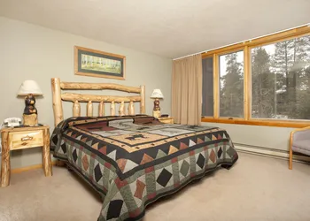 Evergreen Condominiums by Vail Resorts hotel thumbnail 3