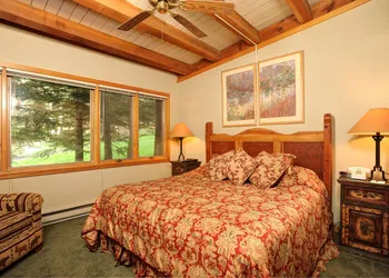 Evergreen Condominiums by Vail Resorts hotel thumbnail 5