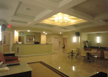 Red Carpet Inn And Suites Monmouth Jtc hotel thumbnail 4