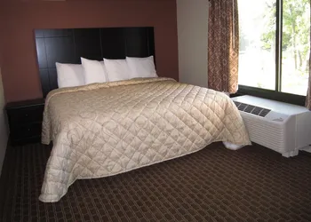 Red Carpet Inn And Suites Monmouth Jtc hotel thumbnail 5