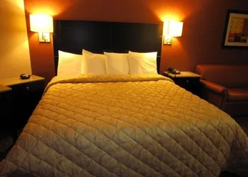 Red Carpet Inn And Suites Monmouth Jtc hotel thumbnail 6