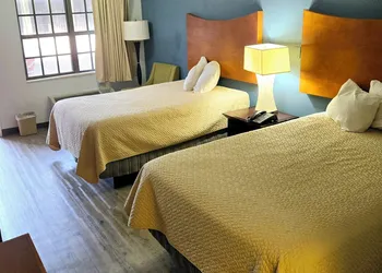Best Price Motel and Suites hotel thumbnail 6
