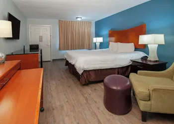 Best Price Motel and Suites hotel thumbnail 8
