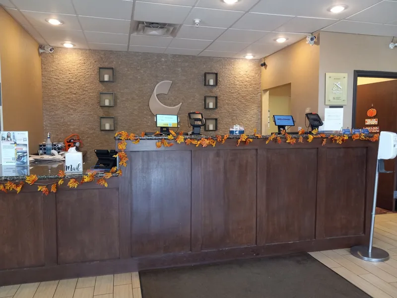 Comfort Suites Farmington hotel detail image 2