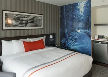 The Grand Winnipeg Airport Hotel by Lakeview hotel thumbnail 7