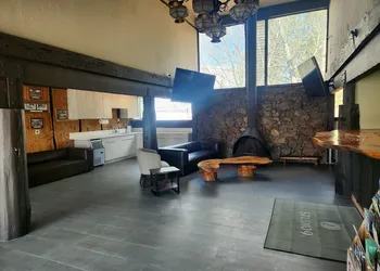 Studio 9 Big Bear hotel thumbnail 4