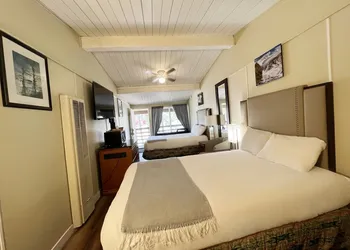 Studio 9 Big Bear hotel thumbnail 7