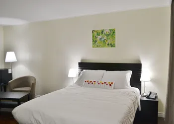 Magnuson Hotel Vow hotel thumbnail 2