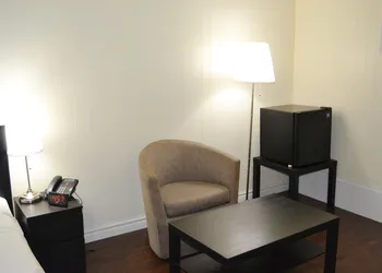 Magnuson Hotel Vow hotel thumbnail 6