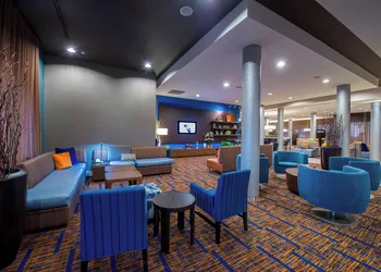 Courtyard Columbus hotel thumbnail 2